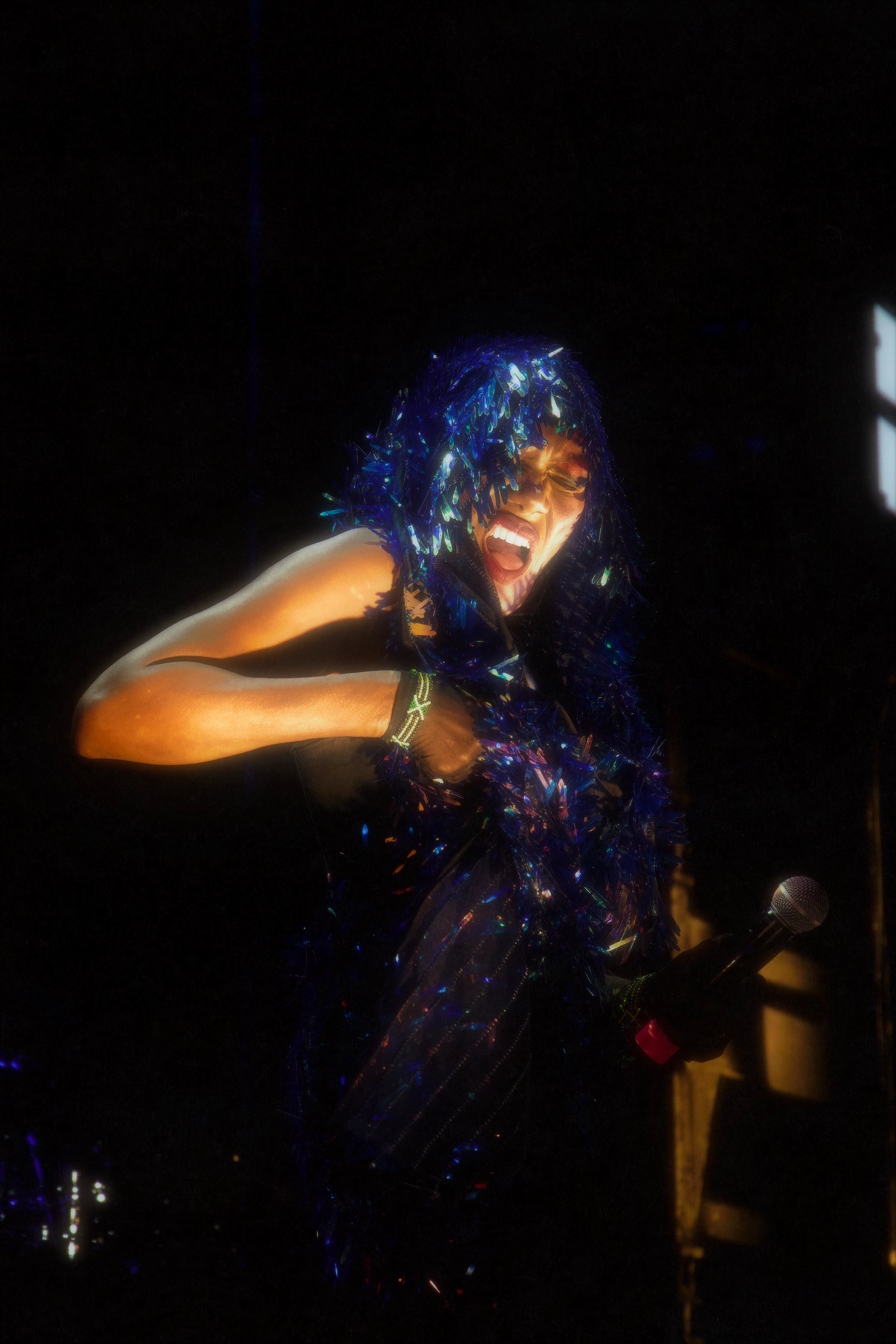 LIVE REVIEW + GALLERY: Grace Jones – Sydney Opera House – BLEACHED